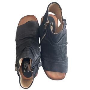 Miz Mooz Black Leather Peep-Toe Side-Zip Sandals Size EU 39, US 8.5 - 9